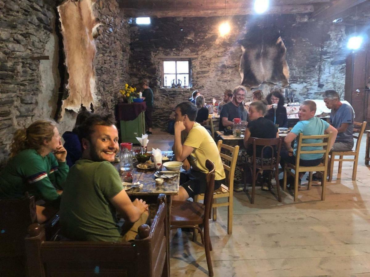 Raul Lushnu Darbaz Bed and Breakfast Mestia Buitenkant foto